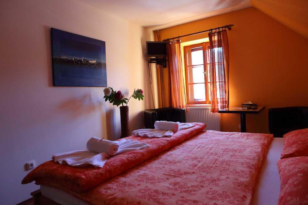 Hotel U Martina - Kocabka Rožmberk nad Vltavou المظهر الخارجي الصورة