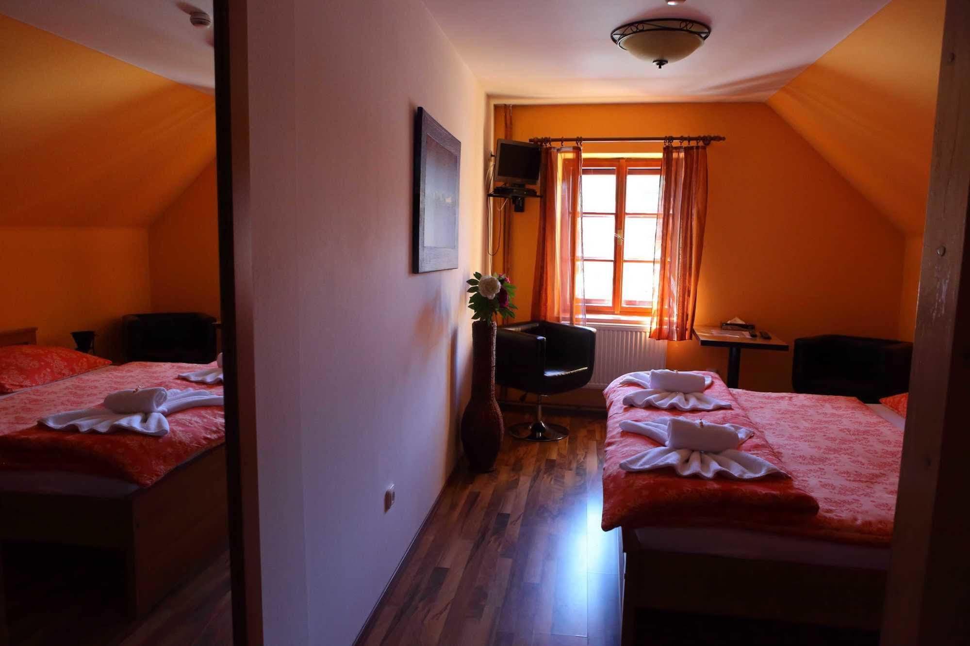 Hotel U Martina - Kocabka Rožmberk nad Vltavou المظهر الخارجي الصورة